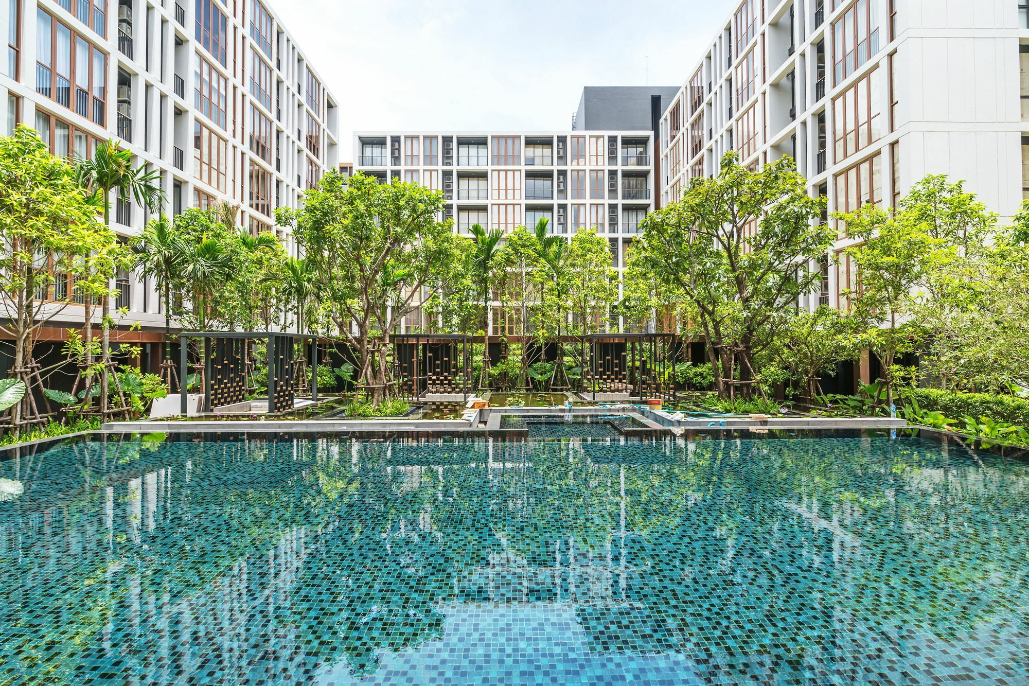Hasu Haus By Favstay Bangkok Exteriör bild