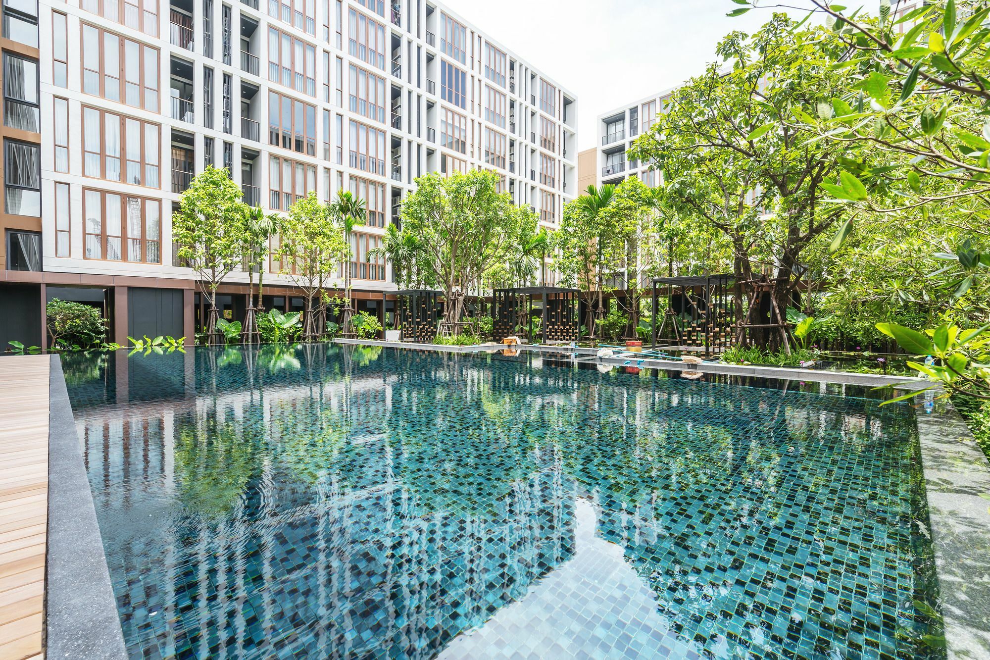Hasu Haus By Favstay Bangkok Exteriör bild