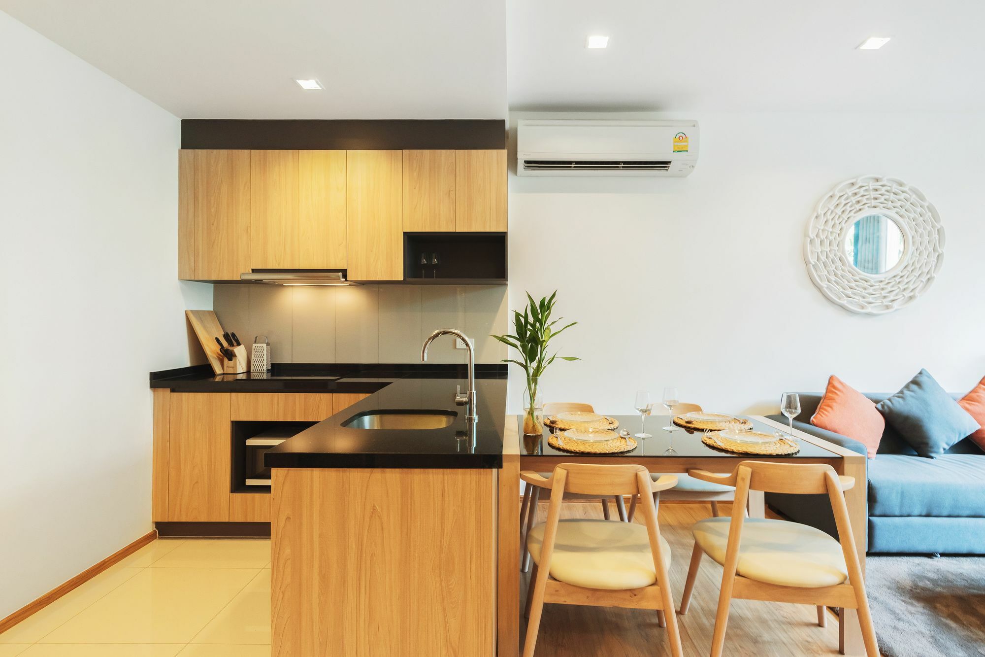 Hasu Haus By Favstay Bangkok Exteriör bild